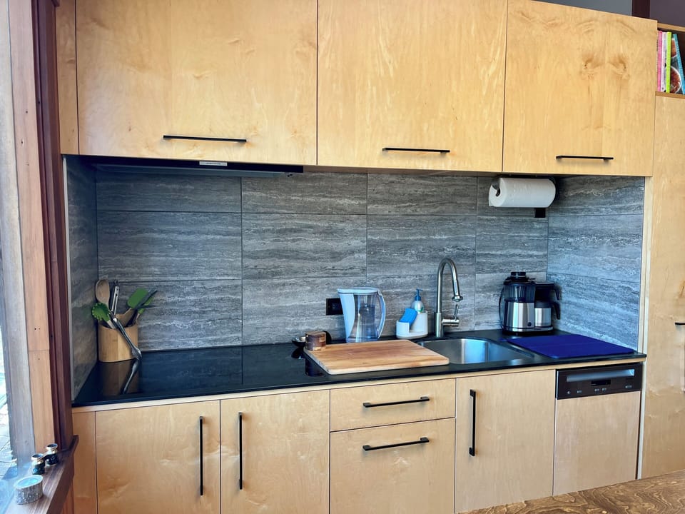Kitchen with everything you need to make a fabulous meal