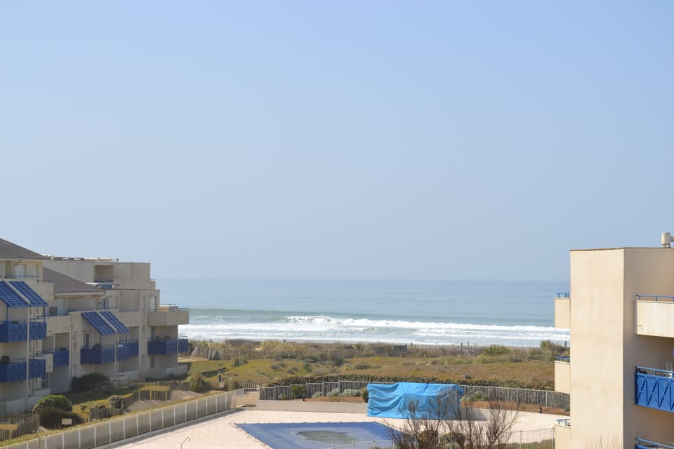 Beach/ocean view