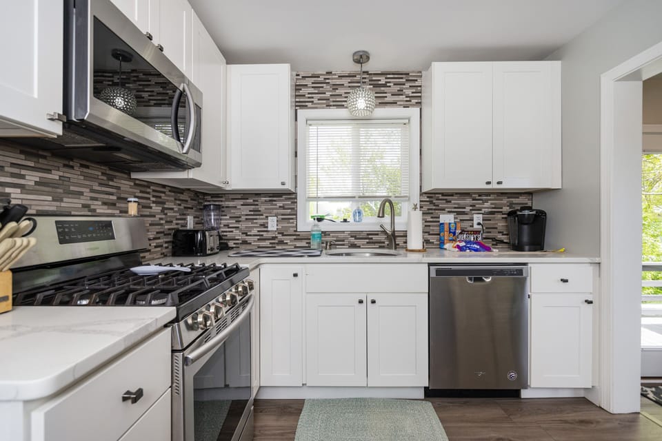 fully applianced kitchen