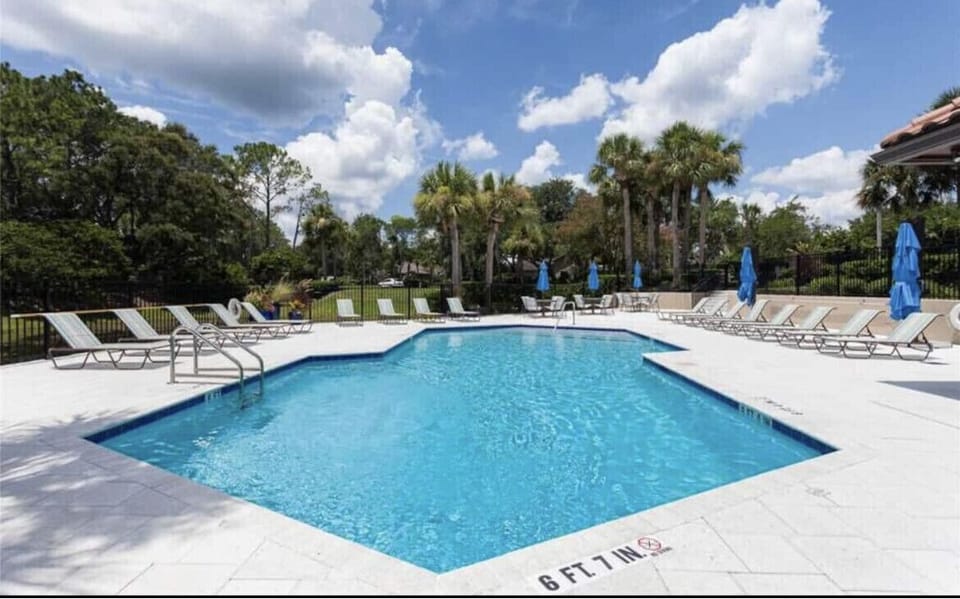 Community pool - Located just under a mile away @ 17 Sawgrass Dr S