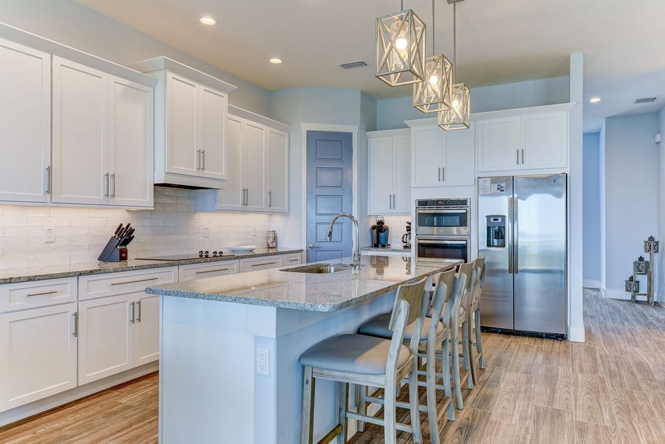 Fully Equipped Kitchen with Stainless Steel Appliances