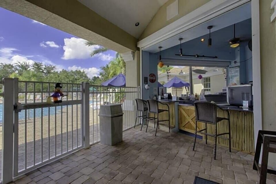 Grab a refreshment on a hot day and head back into the pool!