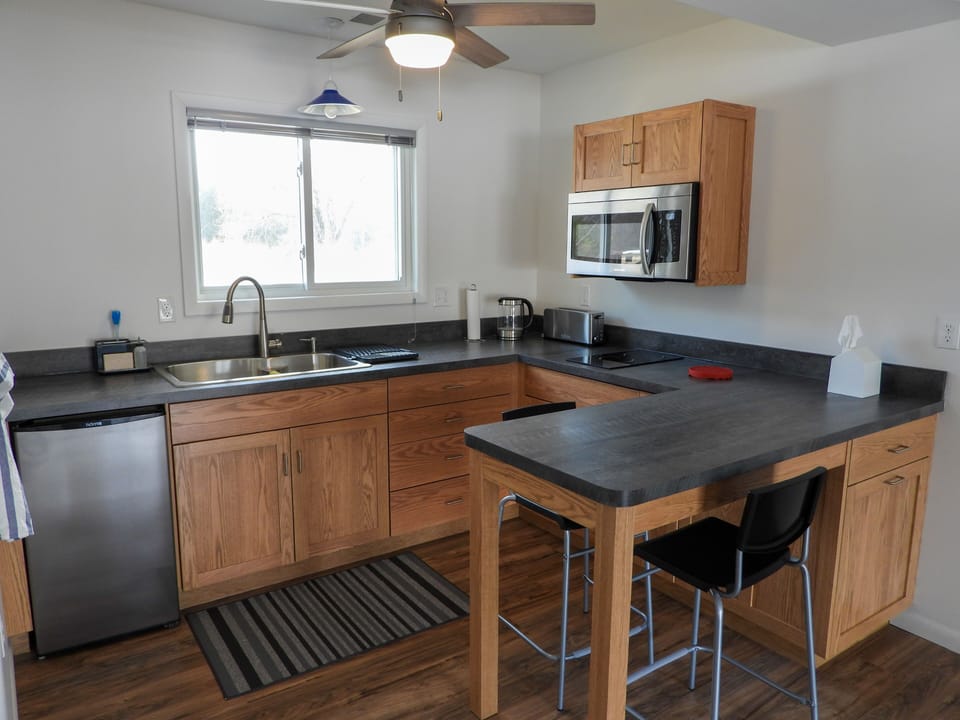 Unit 2 - kitchenette