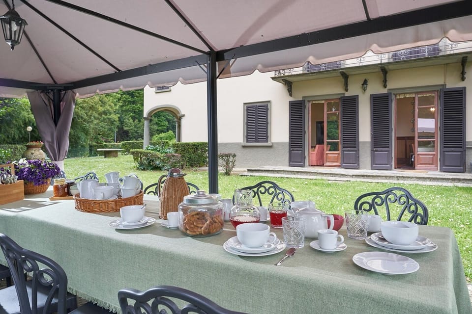 Enjoy a peaceful breakfast in the beautiful garden of the Villa