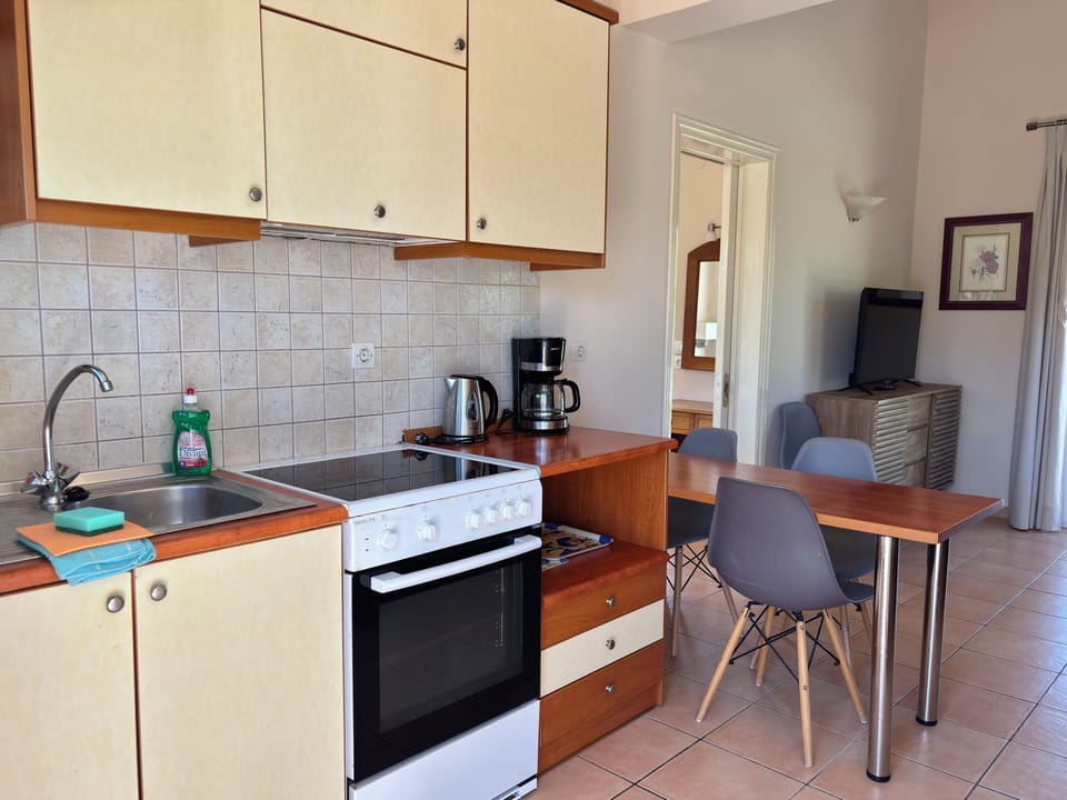 Well equipped kitchens ideal for the preparation of light meals