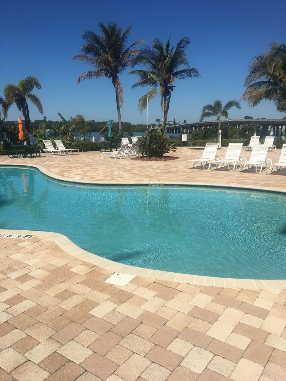 Poolside 