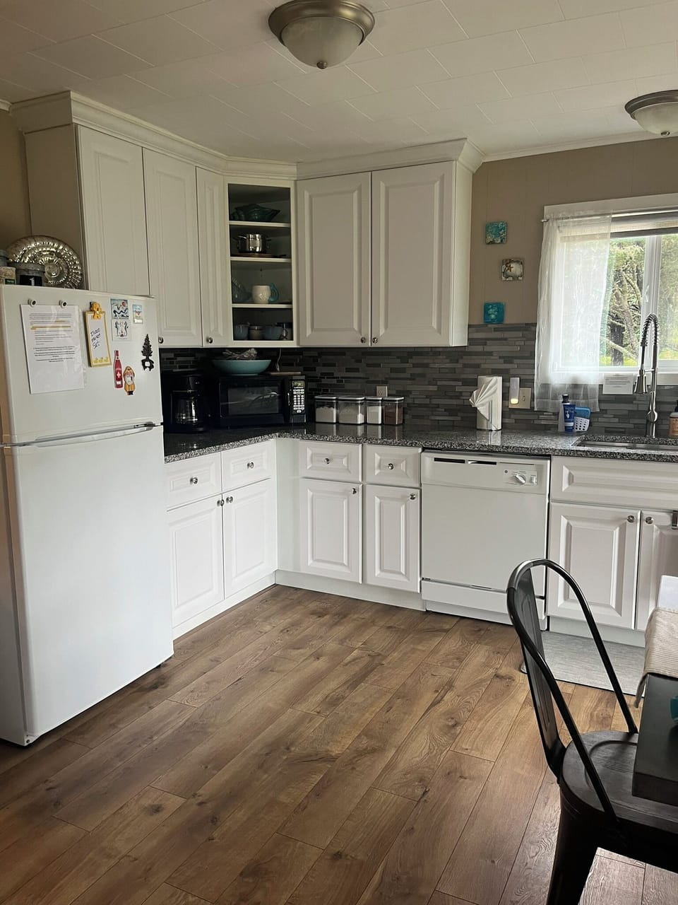 Well organized Kitchen