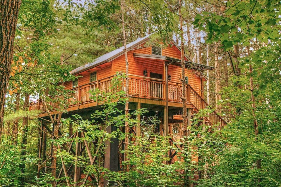 Whispering Pines Exterior