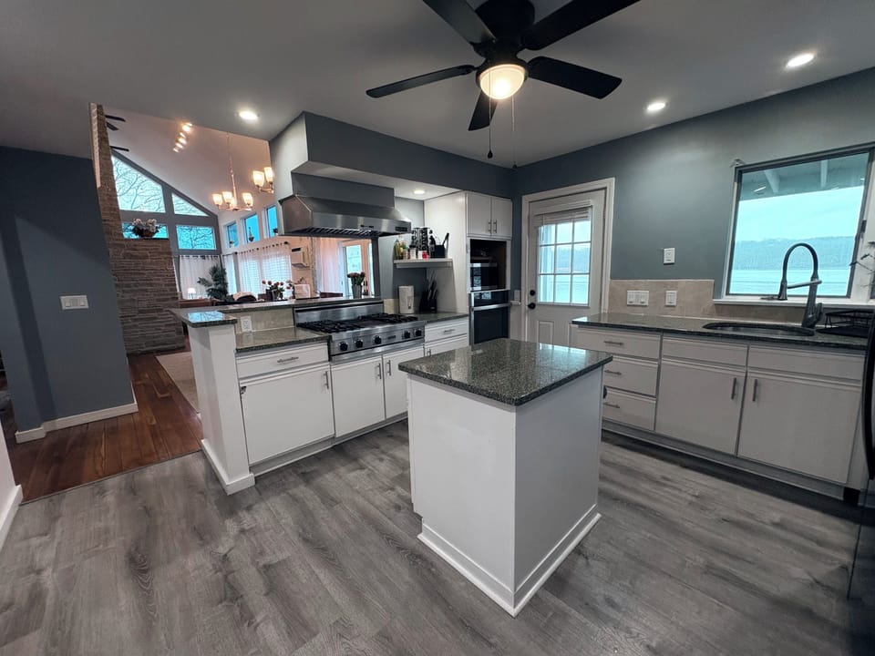 Kitchen: large, spacious cooking area with island for prep and gathering