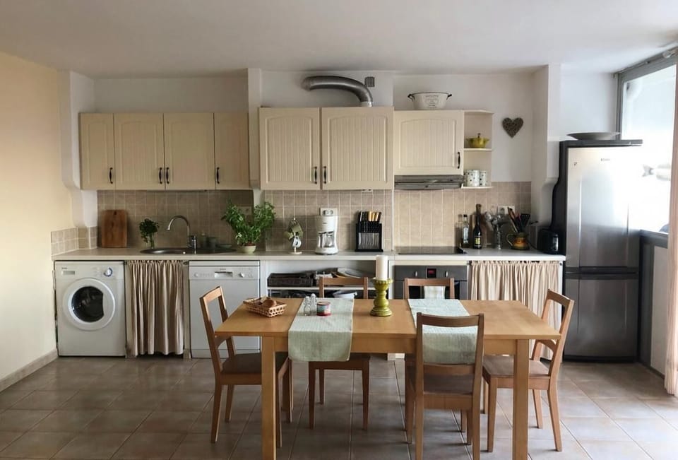 Open kitchen