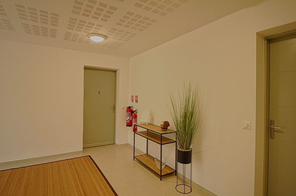 ENTREE RESIDENCE