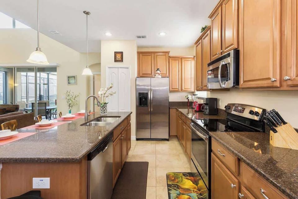 Full Kitchen