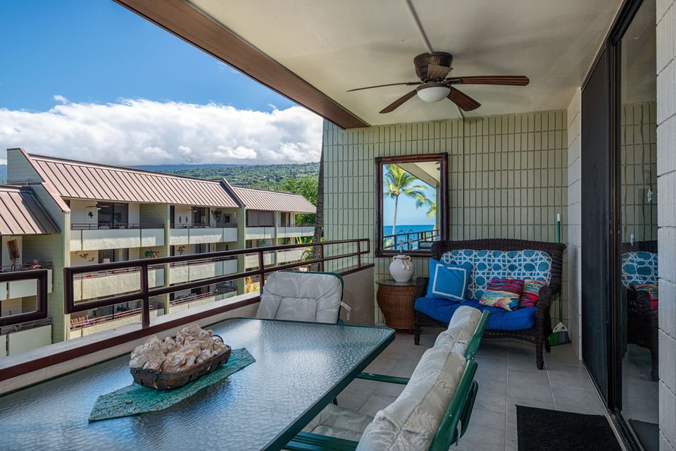 Sip your morning coffee or evening beverage while taking in soft ocean breezes and beach activity views.