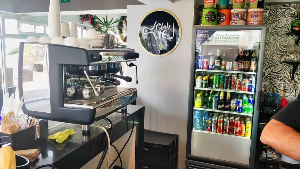 Pool bar and cafeteria area