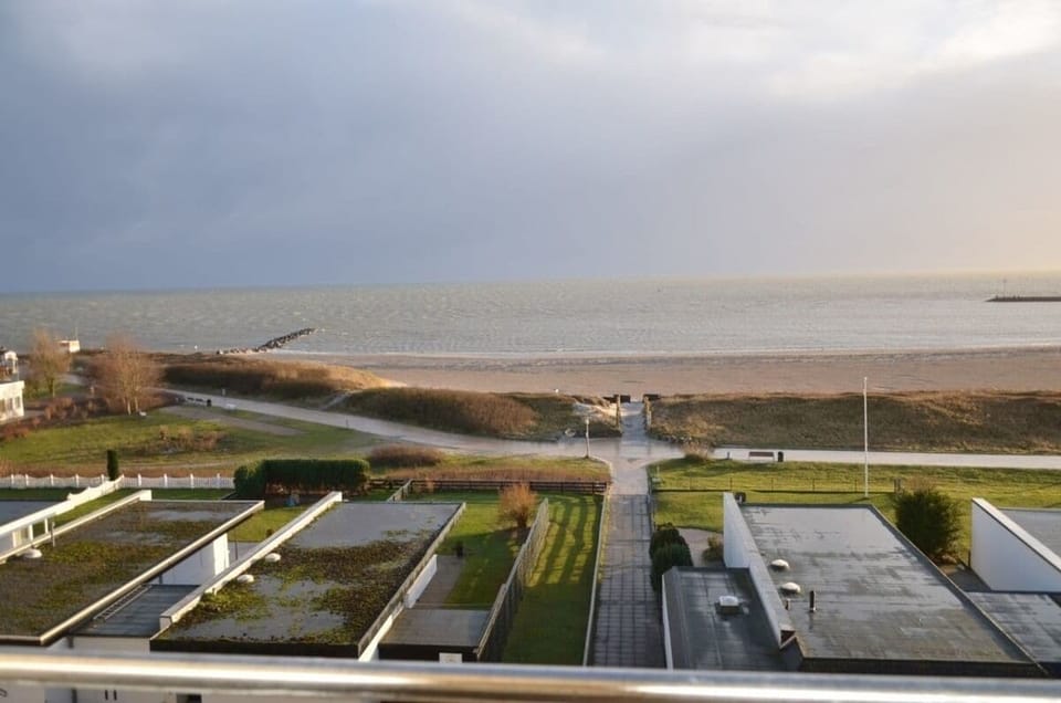 Beach/ocean view
