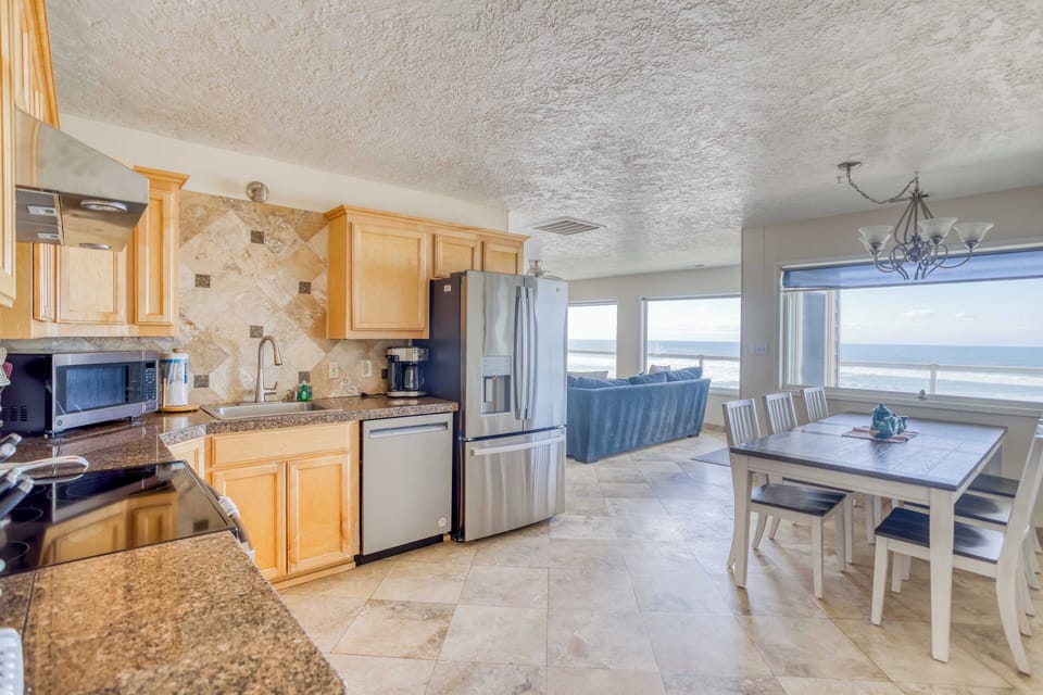 Kitchen/Dining