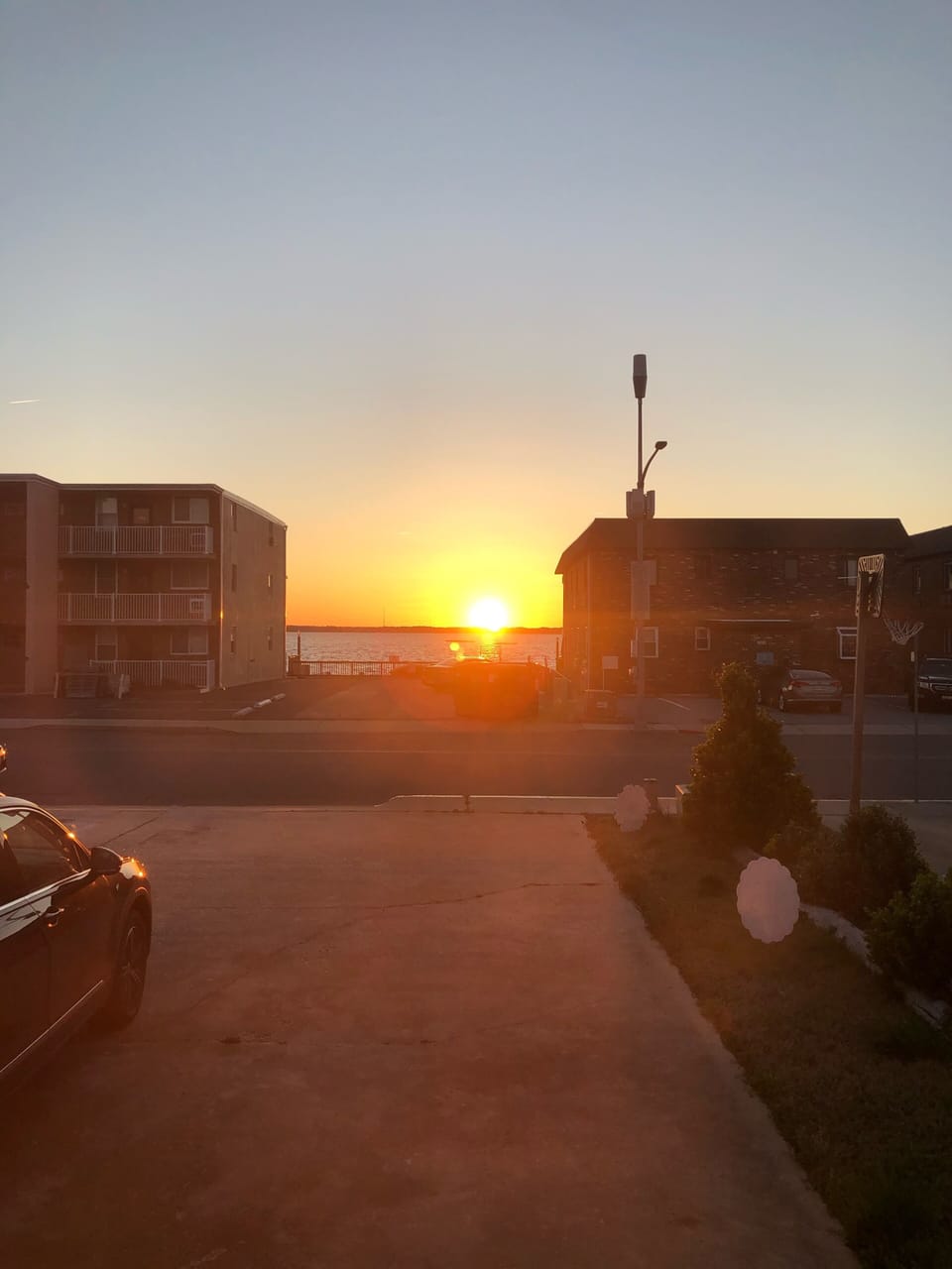 Watch the sunset from the front of the house 