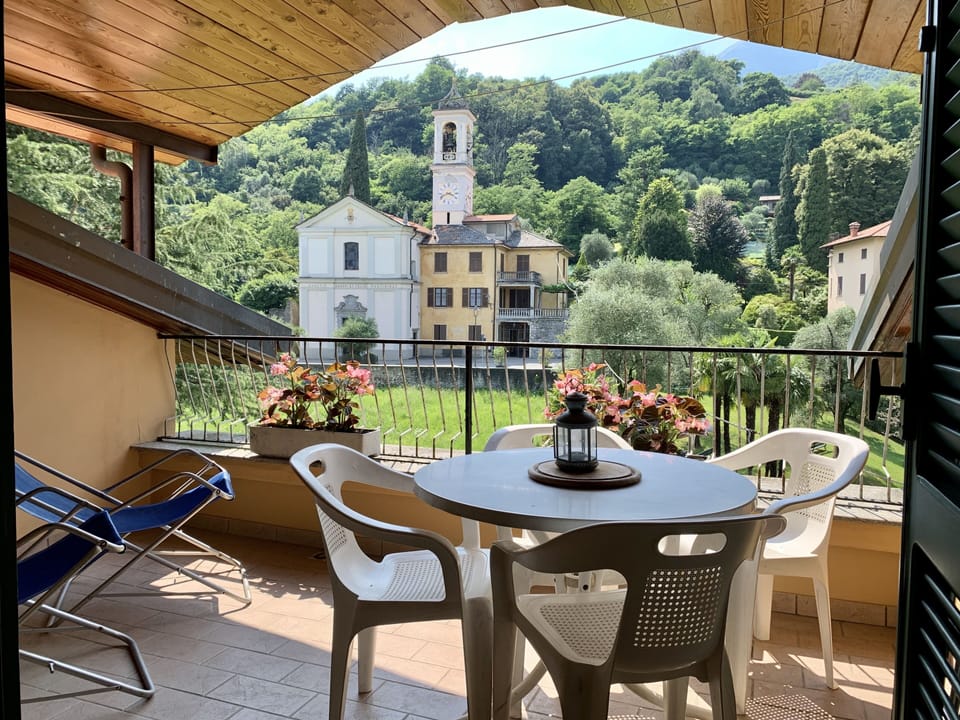 Balcony mountain view 