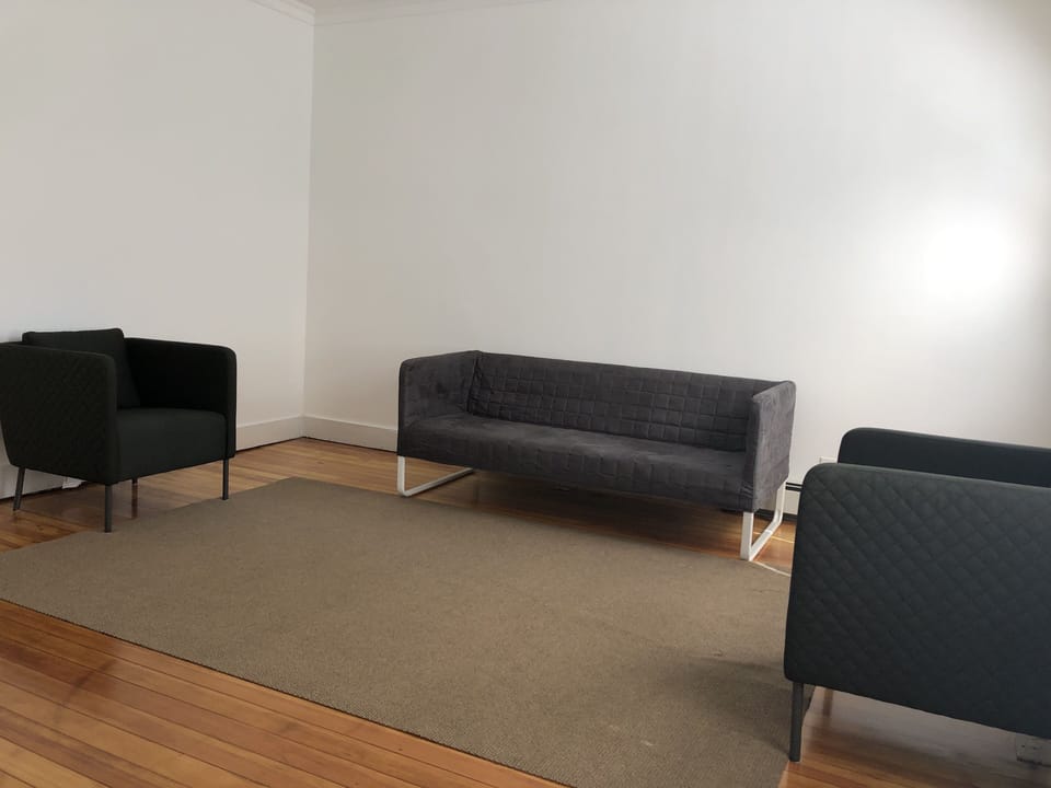 Living room (picture 2)