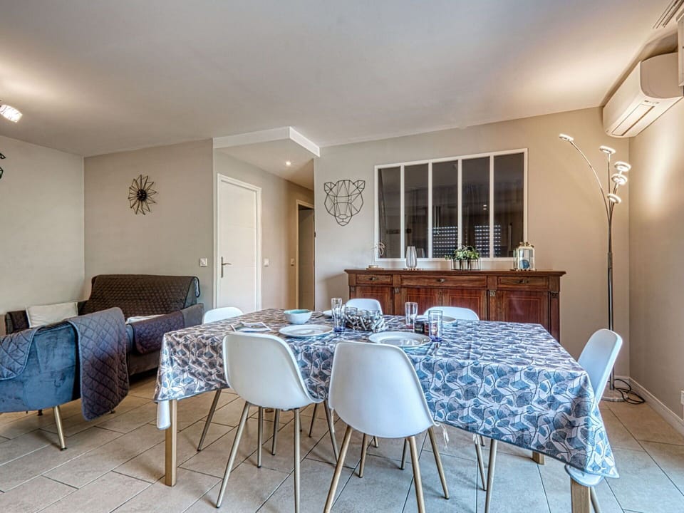 Table, Furniture, Azure, Decoration, Chair, Lighting, Flooring, Floor, Hall, Building
