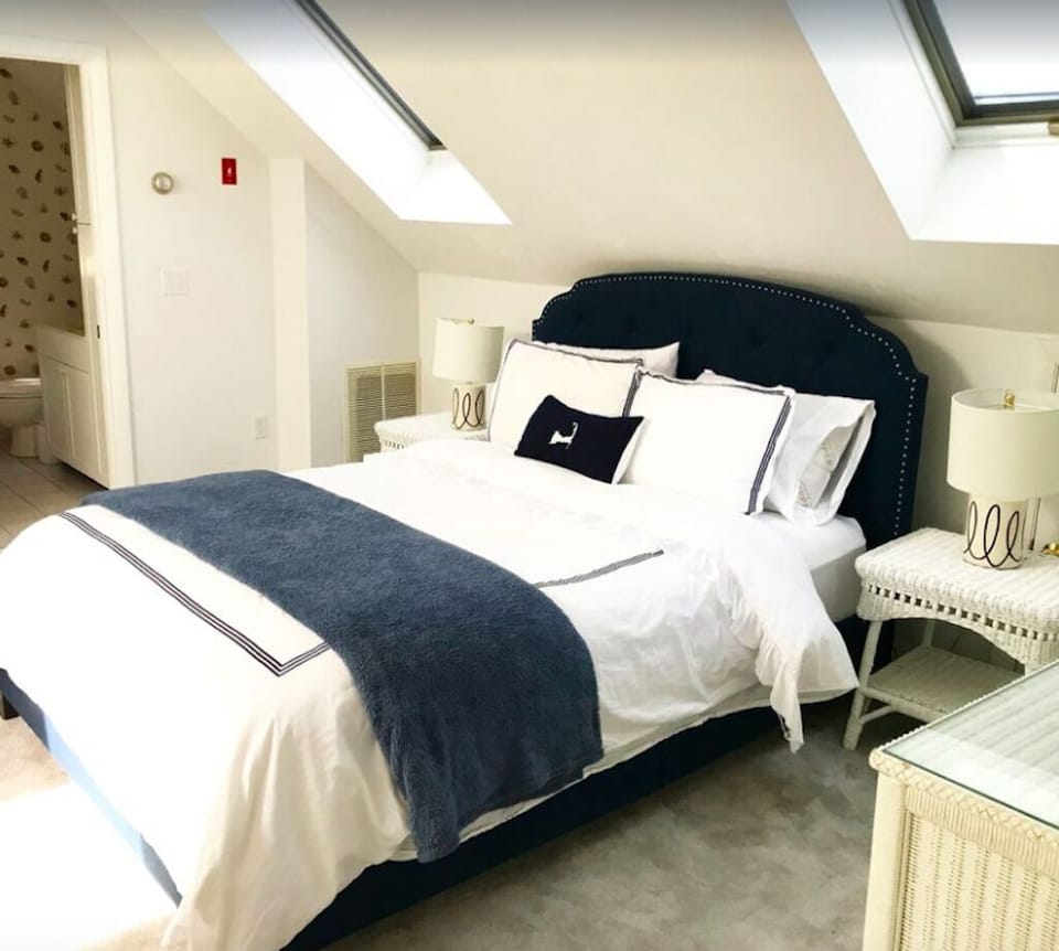 'In-Law' suite - view 3