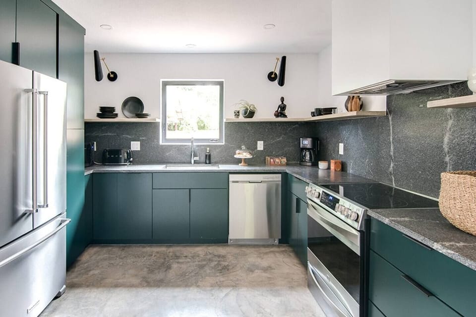 Full kitchen with full-sized appliances.