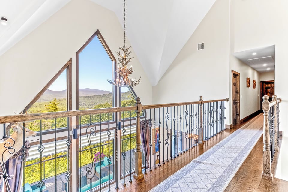 Upstairs catwalk with view