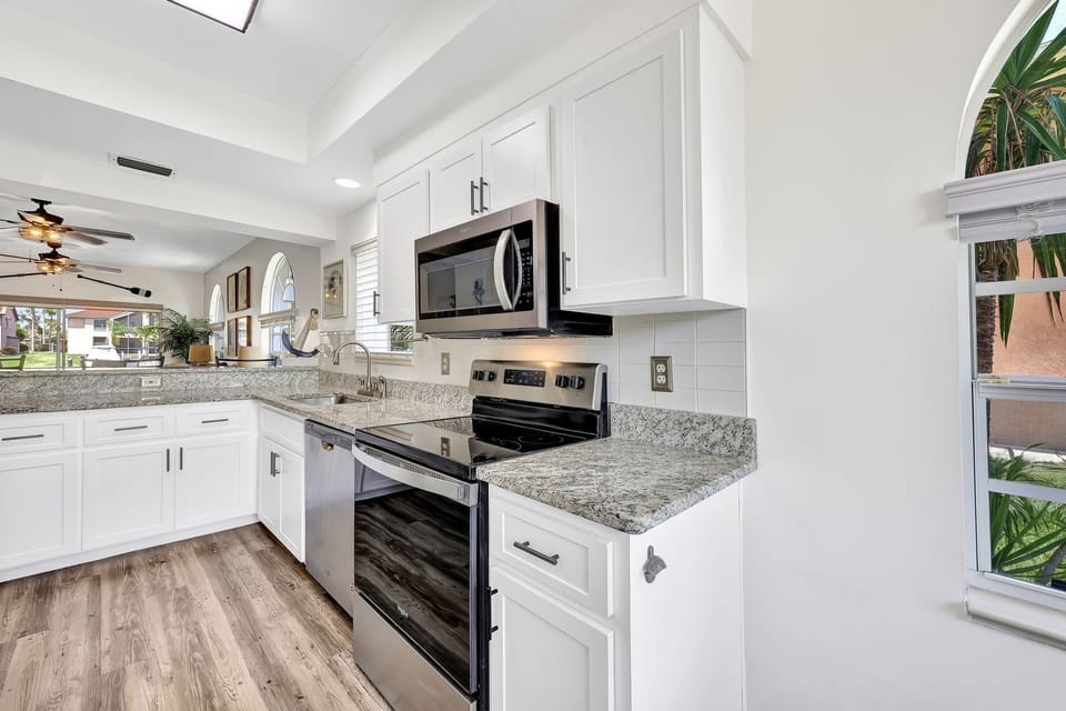 Kitchen remodeled with new appliances in 2022. Full-size appliances.