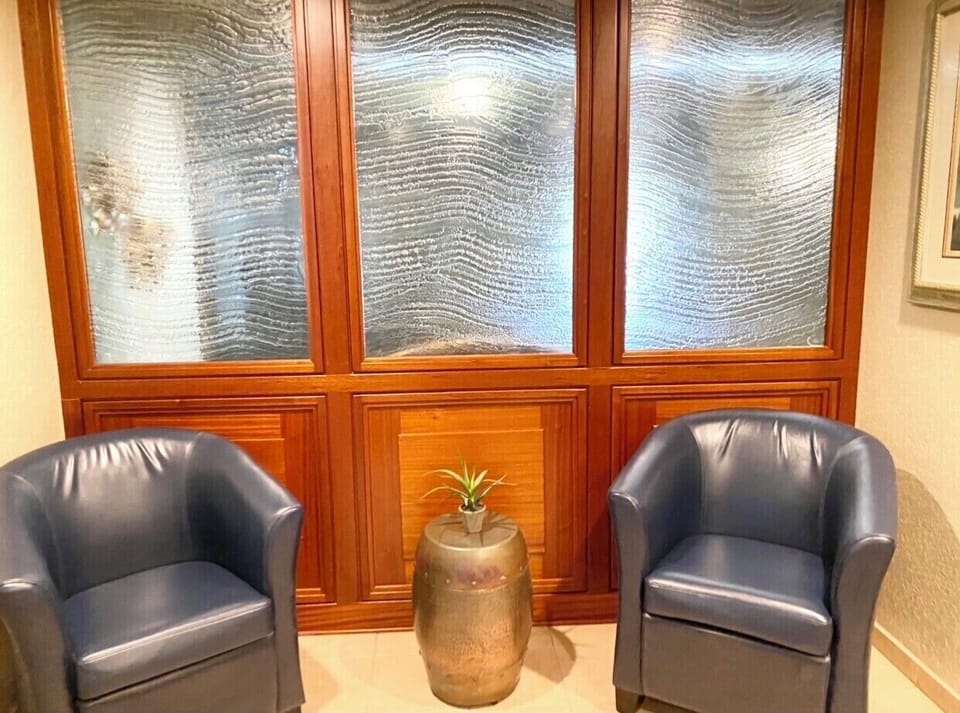 Beach access lobby ground floor