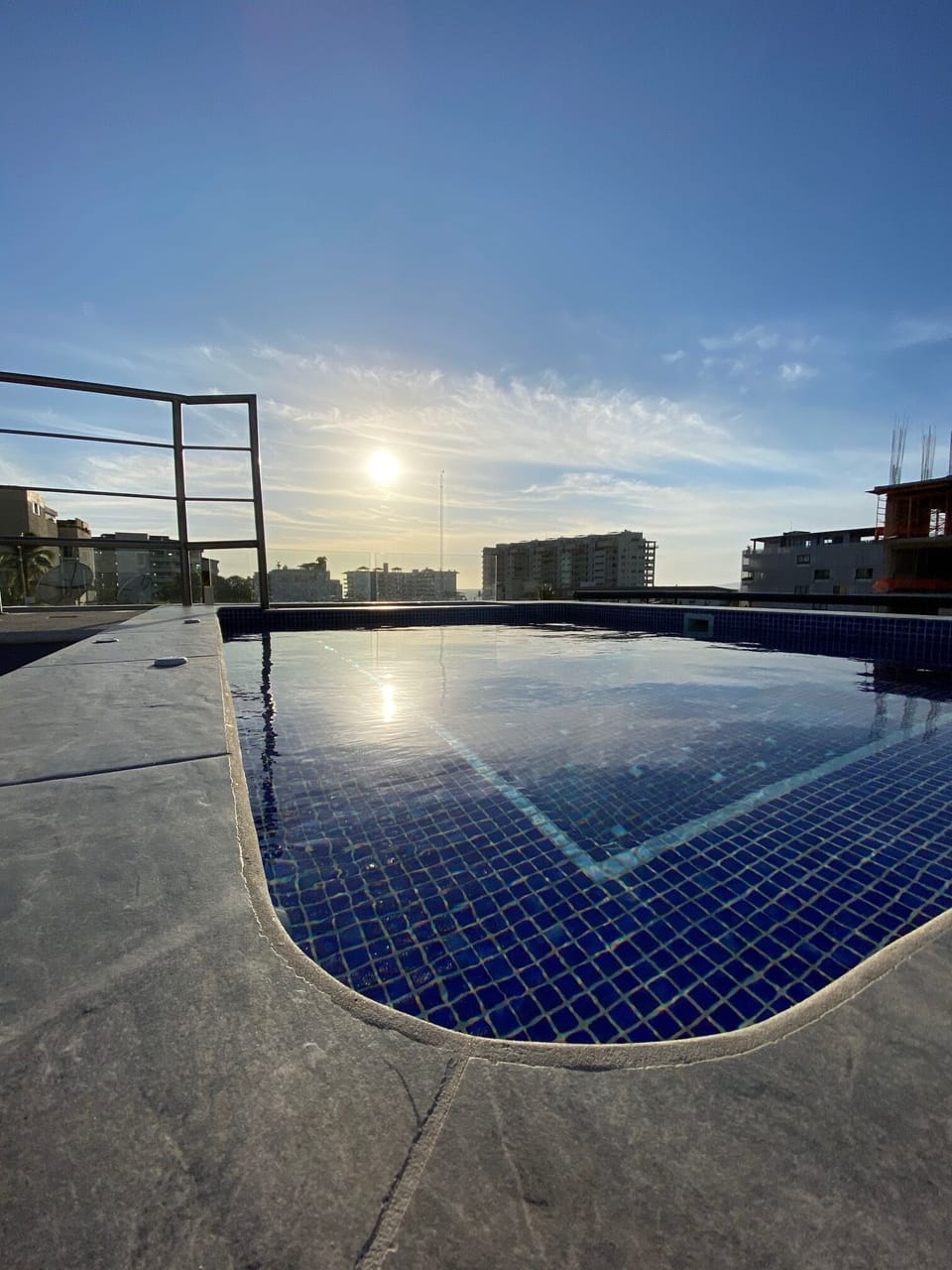 Dipping pool