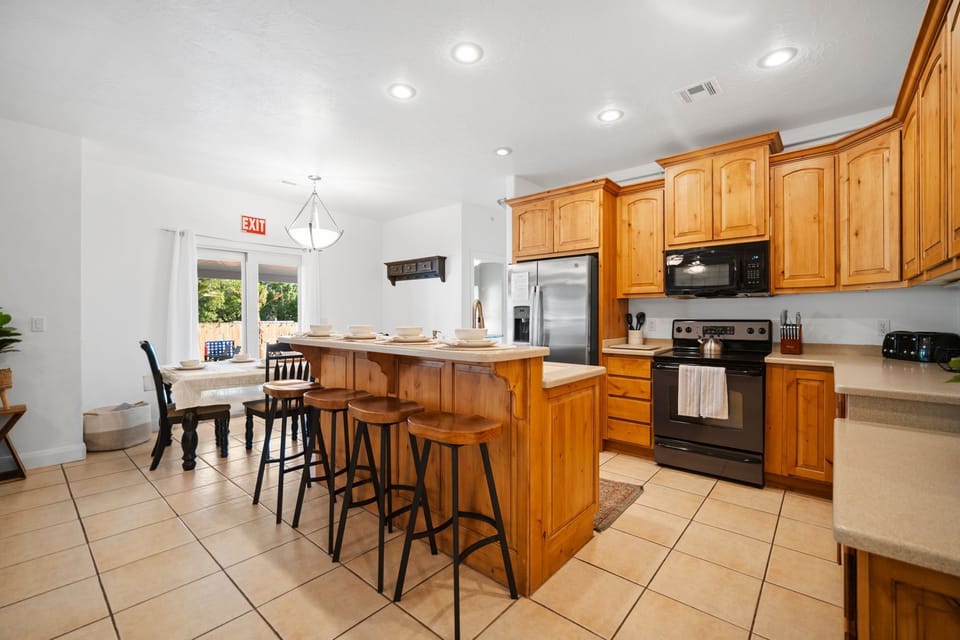 fully stocked kitchen