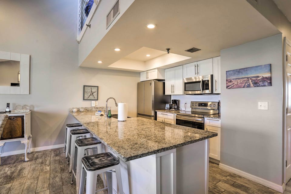 Fully Equipped Kitchen | Drip Coffee Maker | Main Level