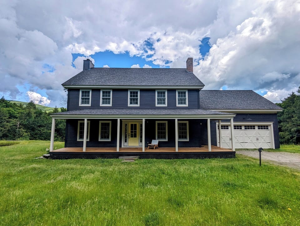 Brand New Exterior! 