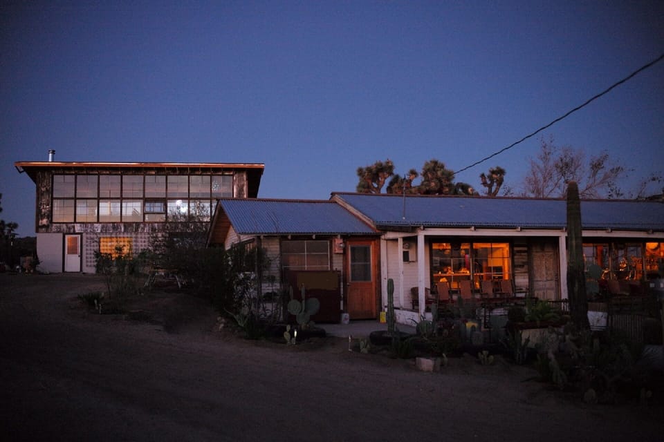 Lodge with Hideout guest house behind
