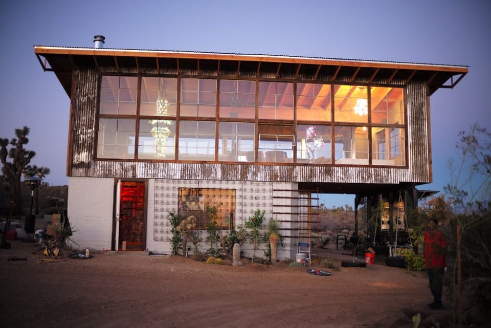 Hideout (guest house)