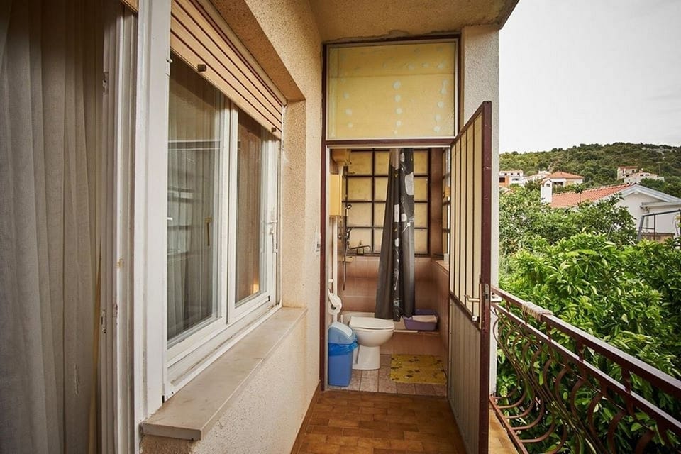 Balcony 2