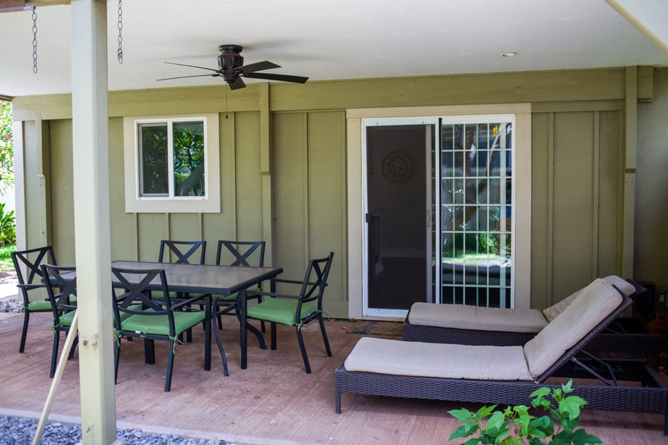 outdoor dining area