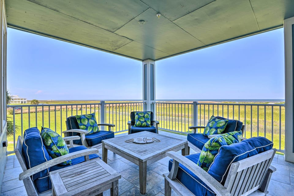 Furnished Balcony