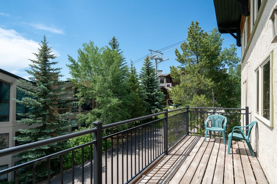 Private Deck