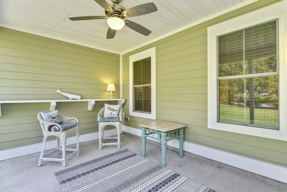 Main Level,Screened Porch,