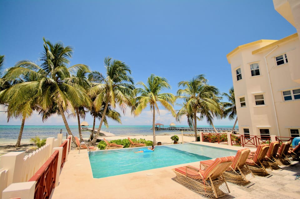 Beautiful pool with lounging & views!
