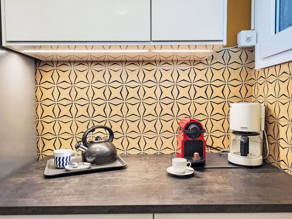 Brown, Kitchen, Tile, Kitchen Appliance, Design