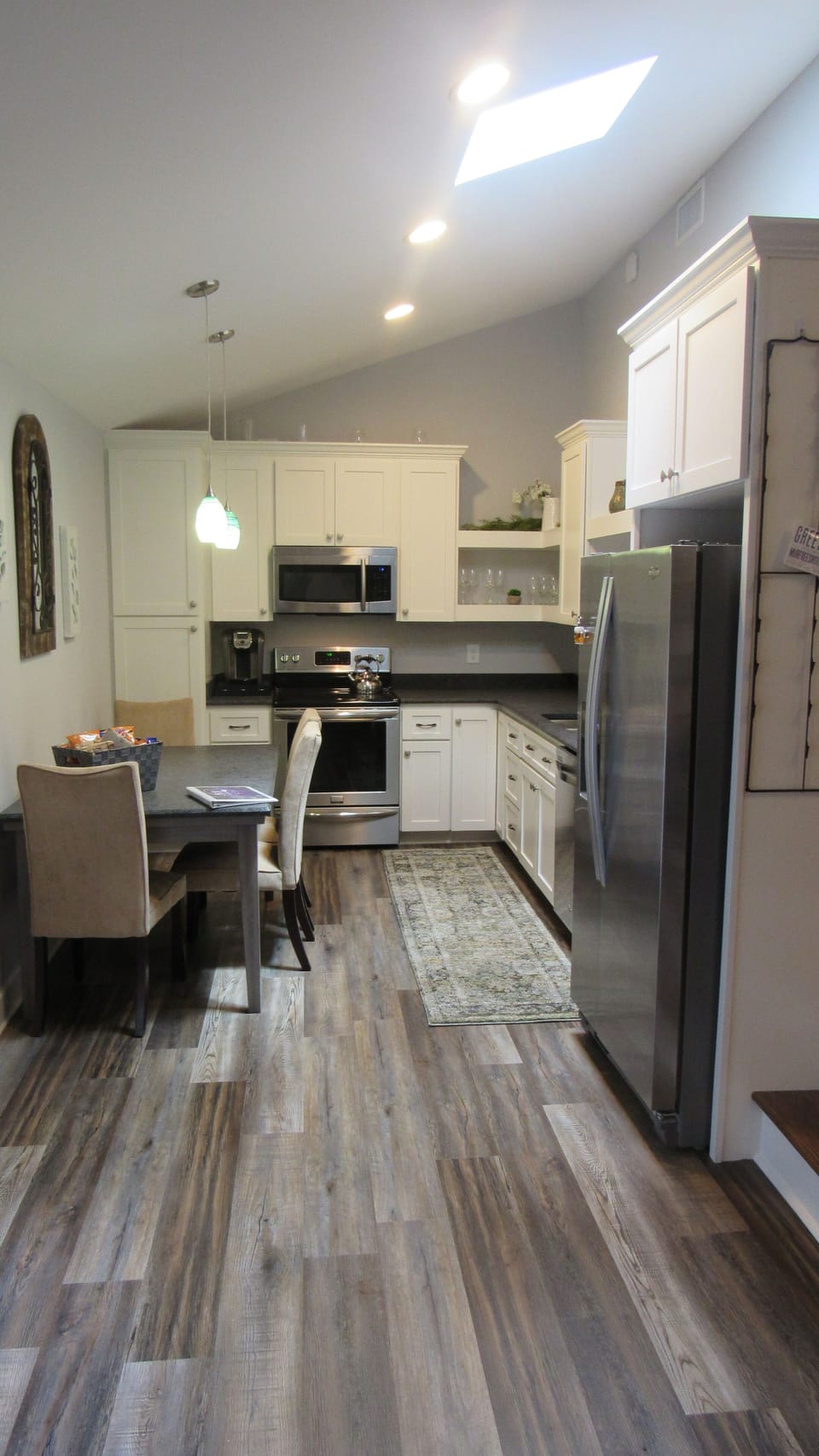 Full kitchen, table seats 4. 