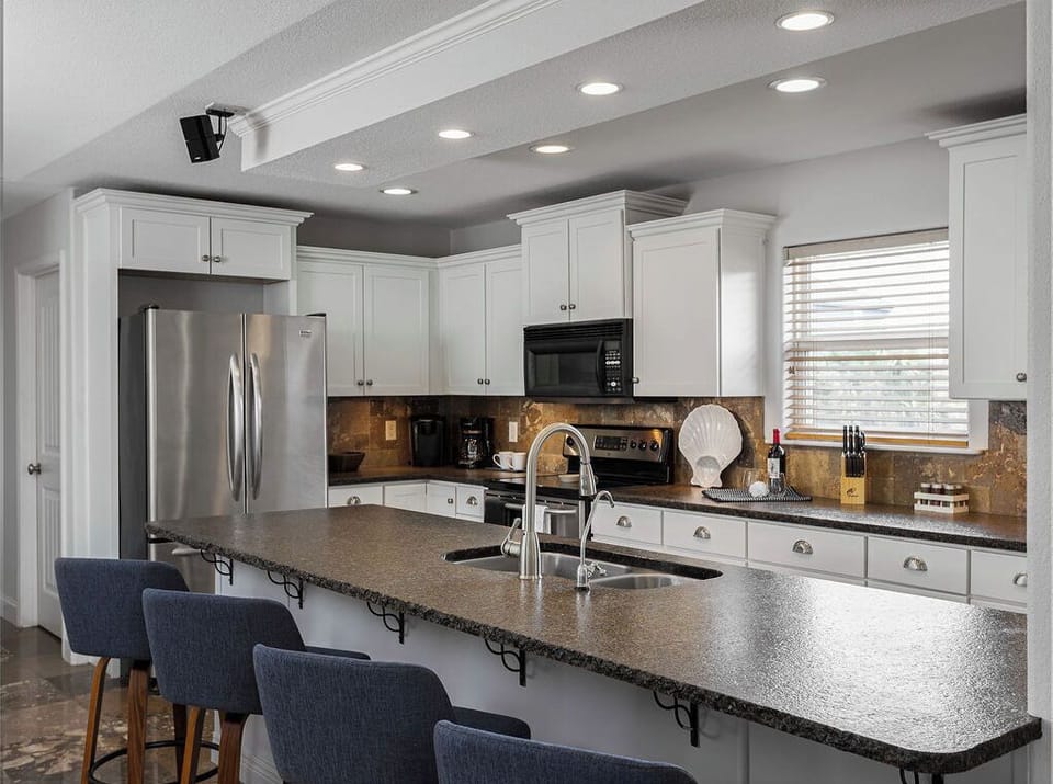 Beautiful, updated kitchen