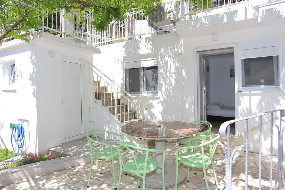 Terrace 1