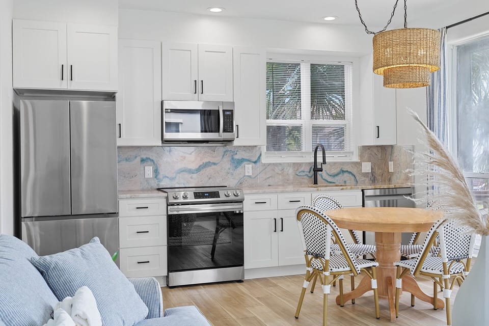 23-Destiny-Beach-Villas-2A-Kitchen