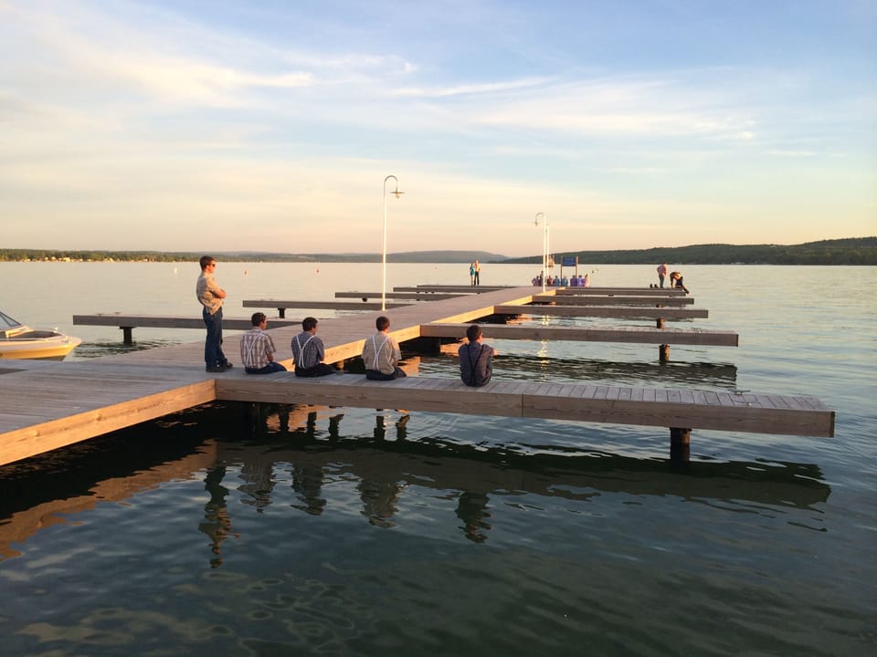 10 minutes to Canandaigua Lake