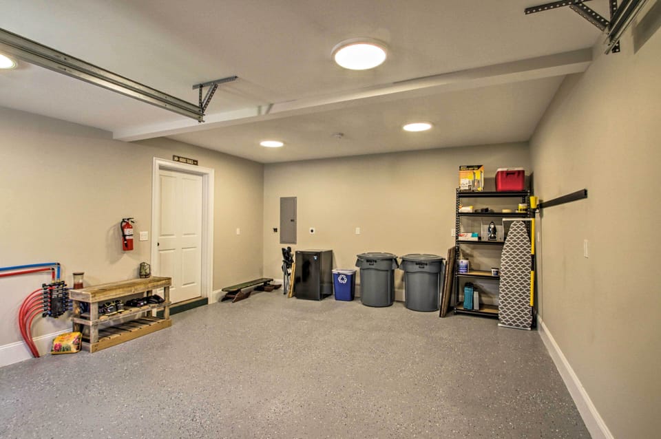 Parking | Garage (1 Vehicle) | Driveway (2 Vehicles)