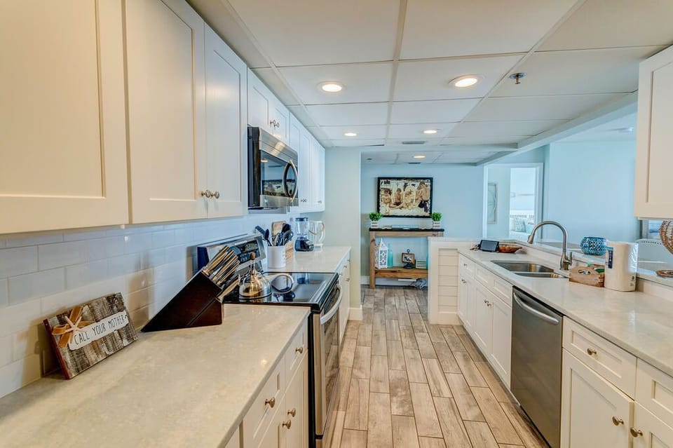 Granite Counter and Stainless Steel Appliances