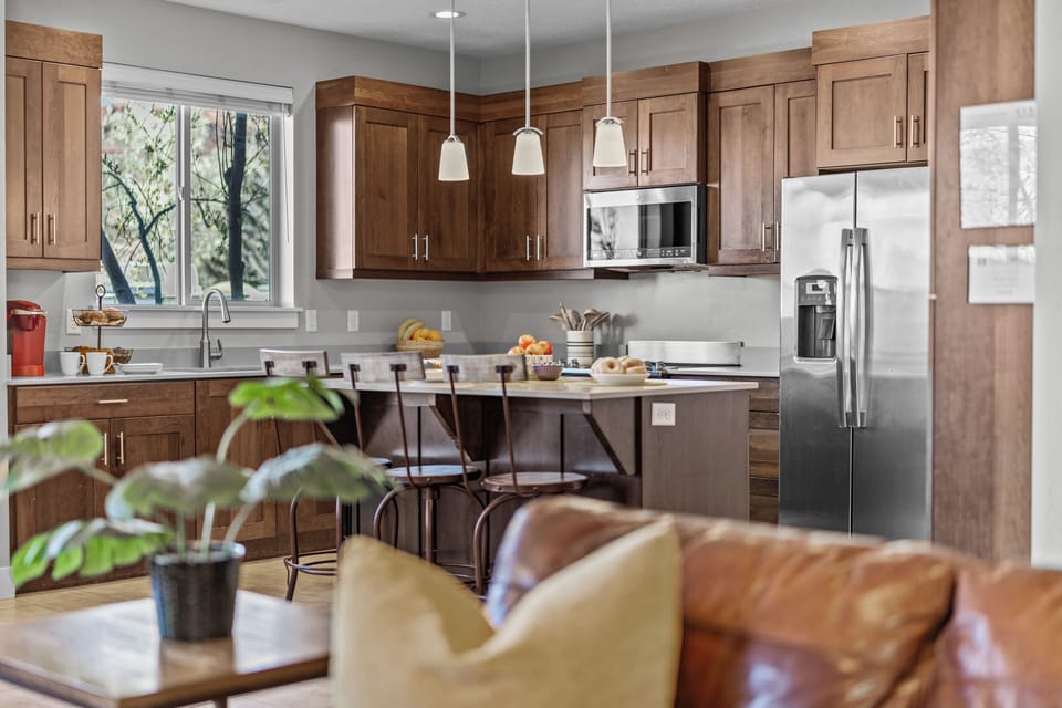Fully Stocked Kitchen with appliances and counter area / Kitchen Island